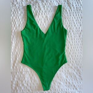 Aritzia Babaton Contour Bodysuit